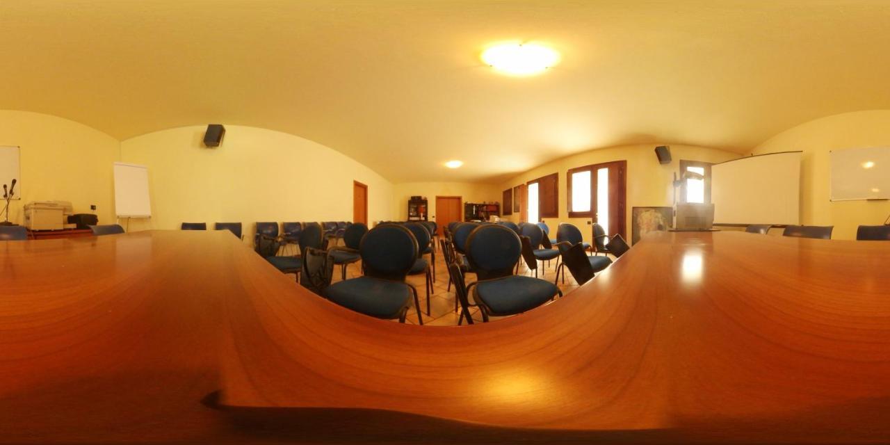 Hotel Lory Ficarolo Экстерьер фото